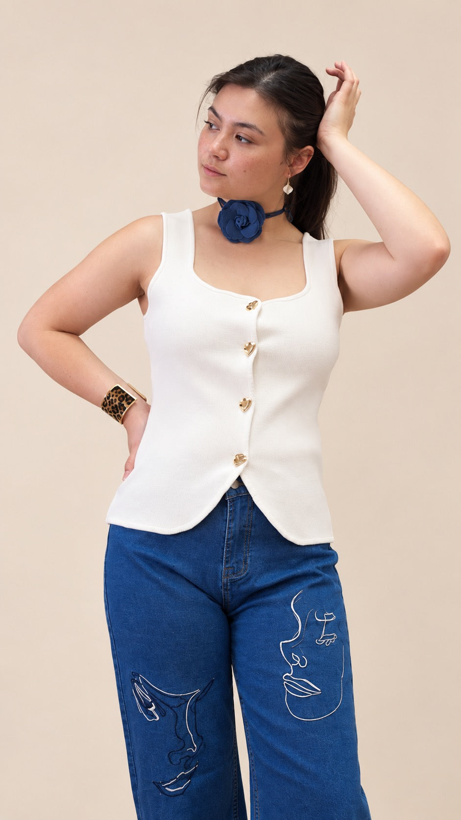 Elegant Heart Button Sleeveless Blouse